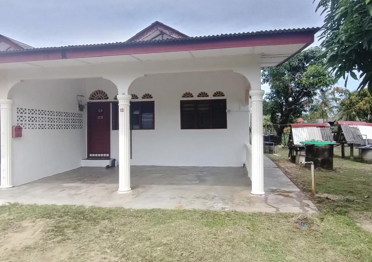 Rayyan Homestay Cherang Ruku 外观 照片