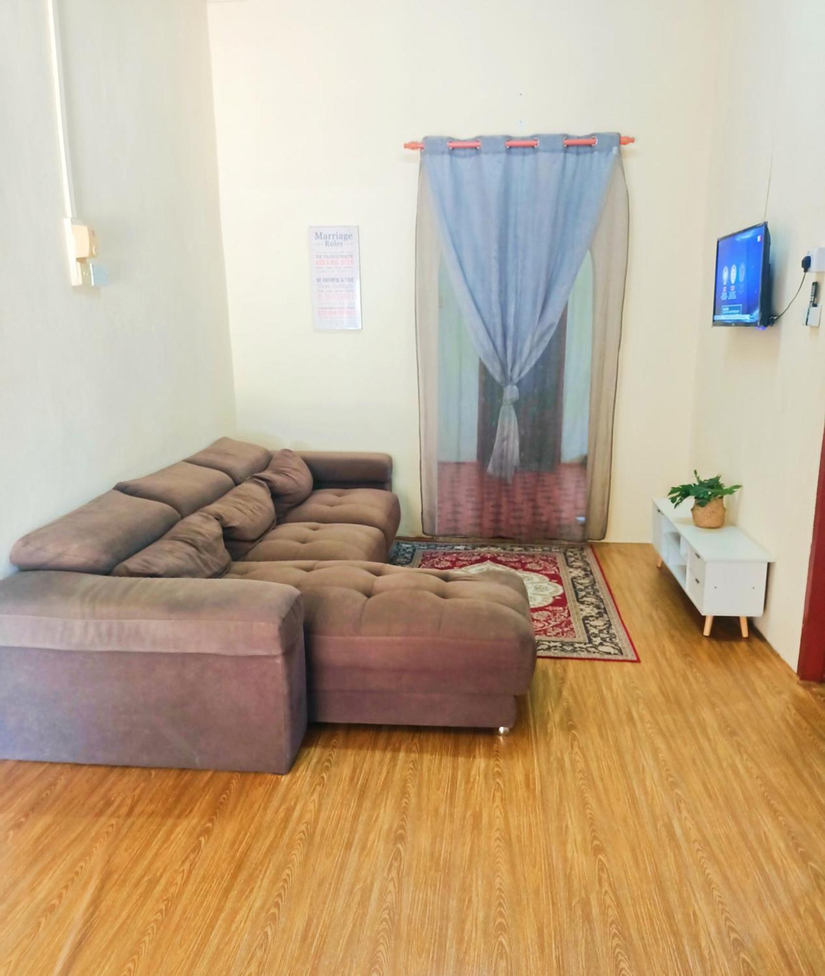Rayyan Homestay Cherang Ruku 外观 照片